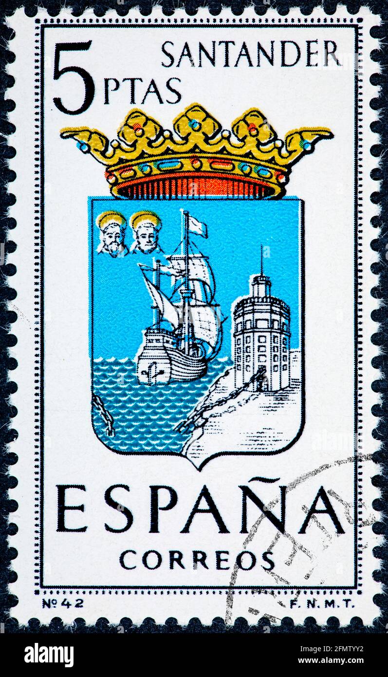 SPAGNA - CIRCA 1965: Un francobollo stampato in Spagna dedicato alle armi delle capitali provinciali mostra Santander Foto Stock