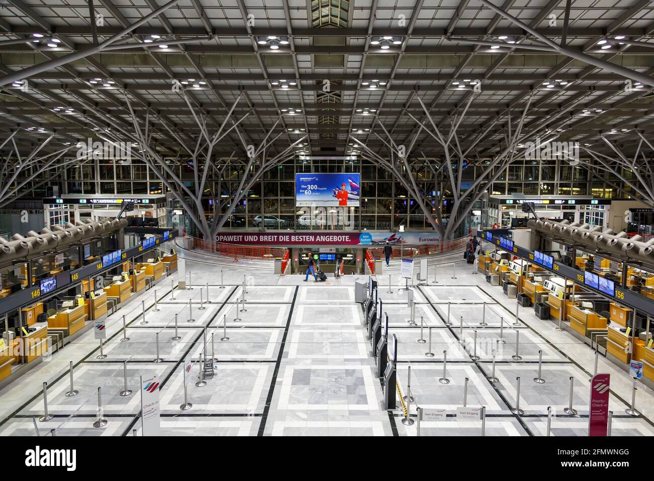 Stoccarda, Germania – 27. Ottobre 2017: Terminal 1 all'aeroporto di Stoccarda (Str) in Germania. Foto Stock