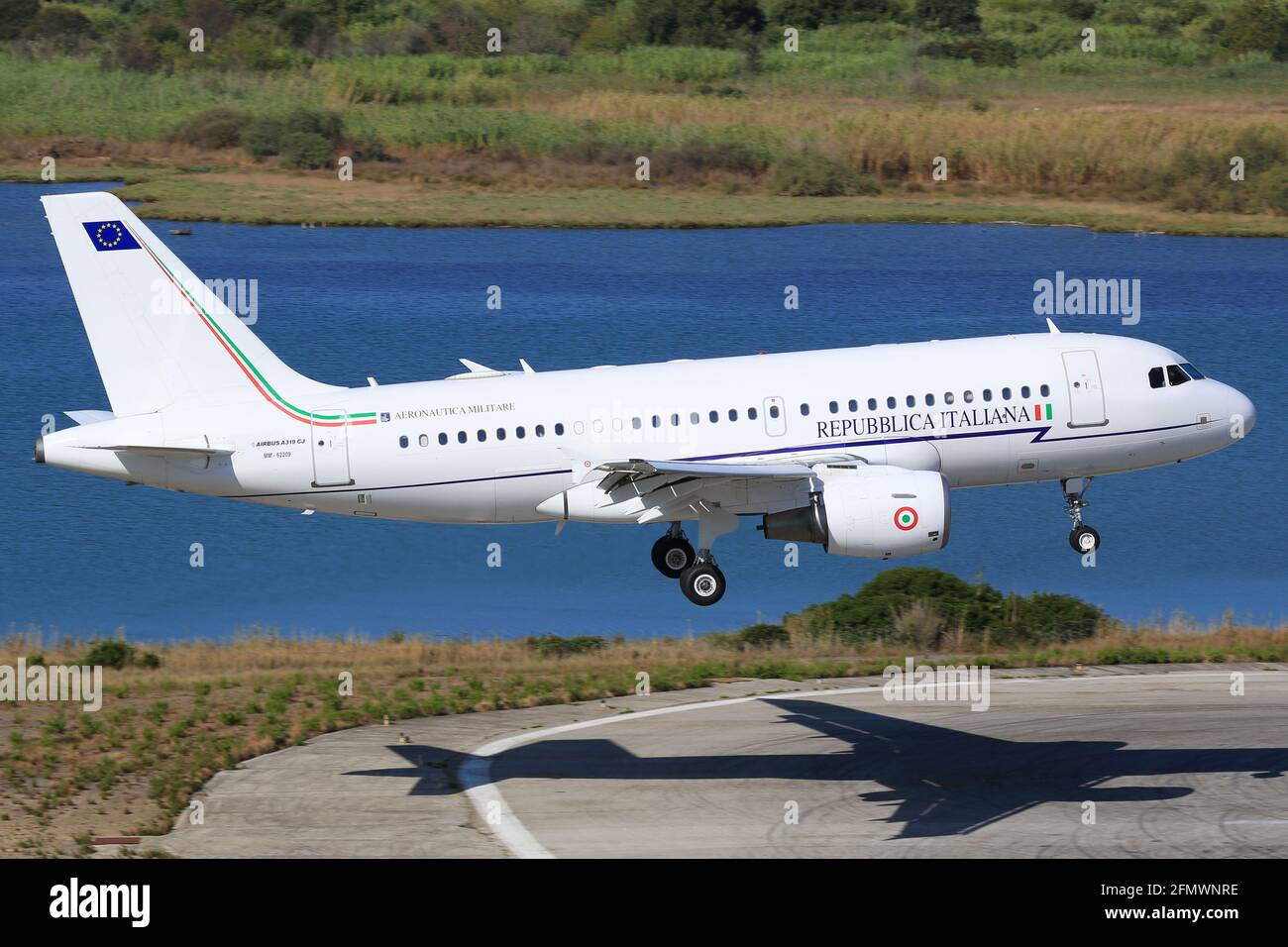 Corfù, Grecia – 14. Settembre 2017: Repubblica Italiana Airbus A319 all'aeroporto di Corfù (CFU) in Grecia. Airbus è un costruttore di aeromobili di Tolosa Foto Stock