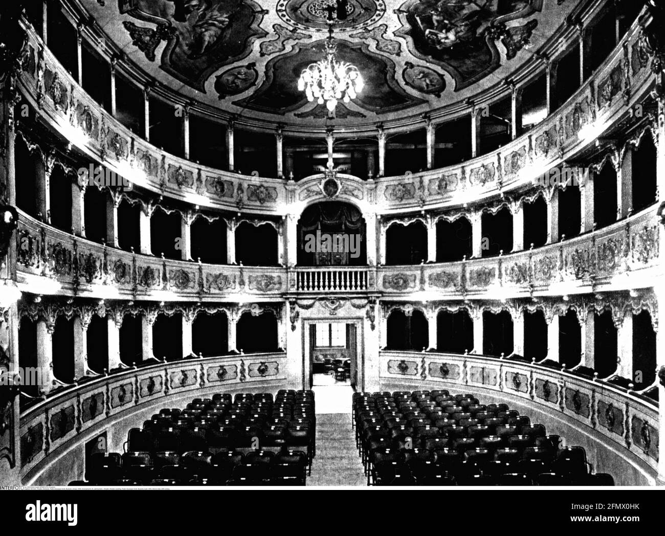 teatro / Teatro, edificio, Teatro Giuseppe Verdi, Busseto, costruito, 1856, vista interna, 20 ° secolo, DIRITTI-AGGIUNTIVI-AUTORIZZAZIONE-INFORMAZIONI-NON-DISPONIBILI Foto Stock