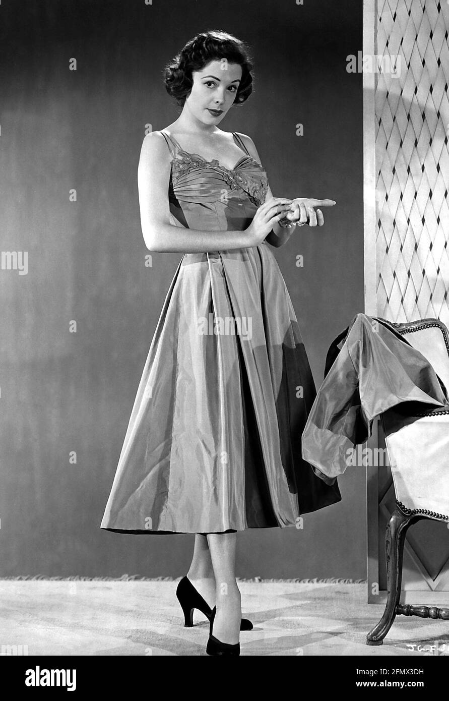 Moda, anni '50, moda donna, donna che indossa abiti da sera,  DIRITTI-AGGIUNTIVI-CLEARANCE-INFO-NON-DISPONIBILE Foto stock - Alamy