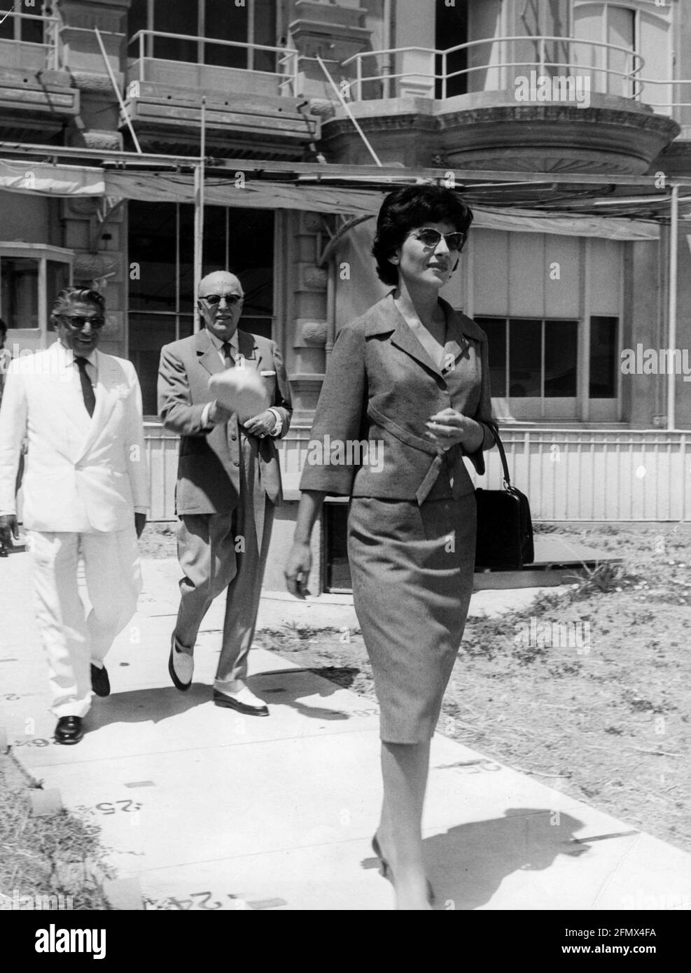 Onassis, Aristoteles, 15.1.1906-15.3.1975, armatore greco, lunghezza intera, INFORMAZIONI-AGGIUNTIVE-DIRITTI-AUTORIZZAZIONE-NON-DISPONIBILI Foto Stock