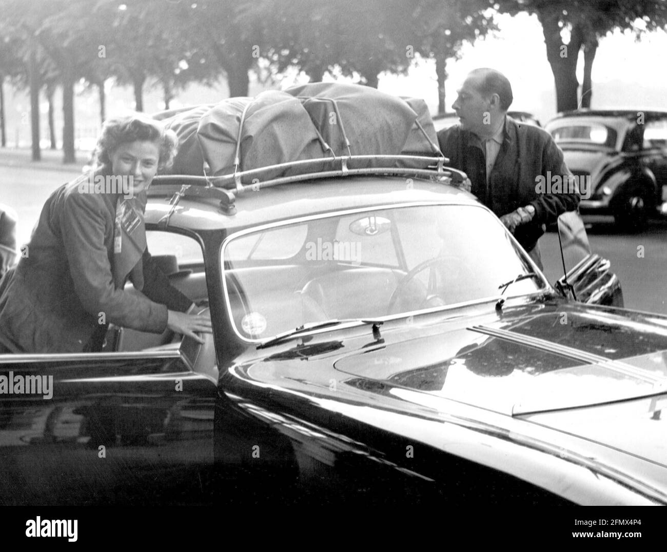 Bergman, Ingrid, 29.8.1915 - 29.8.1982, attrice svedese, mezza lunghezza, INFORMAZIONI-AGGIUNTIVE-DIRITTI-AUTORIZZAZIONE-NON-DISPONIBILI Foto Stock