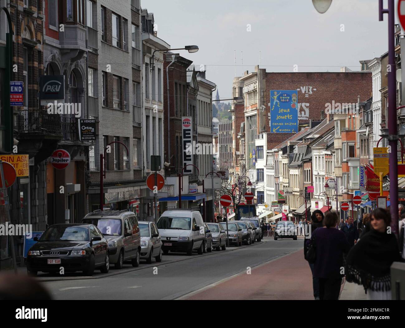 Verviers, Stadt in der Wallonie in Belgien, besticht u. a. durch seine Haeuserzeilen aus der Gruenderzeit. Verviers guerra bis weit nel 20. Jahrhundert Foto Stock