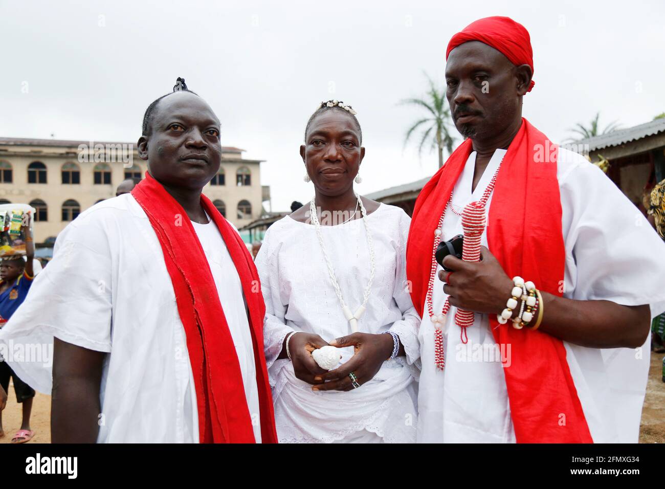Osun Osogbo: Devoti nel loro costume abituale. Foto Stock