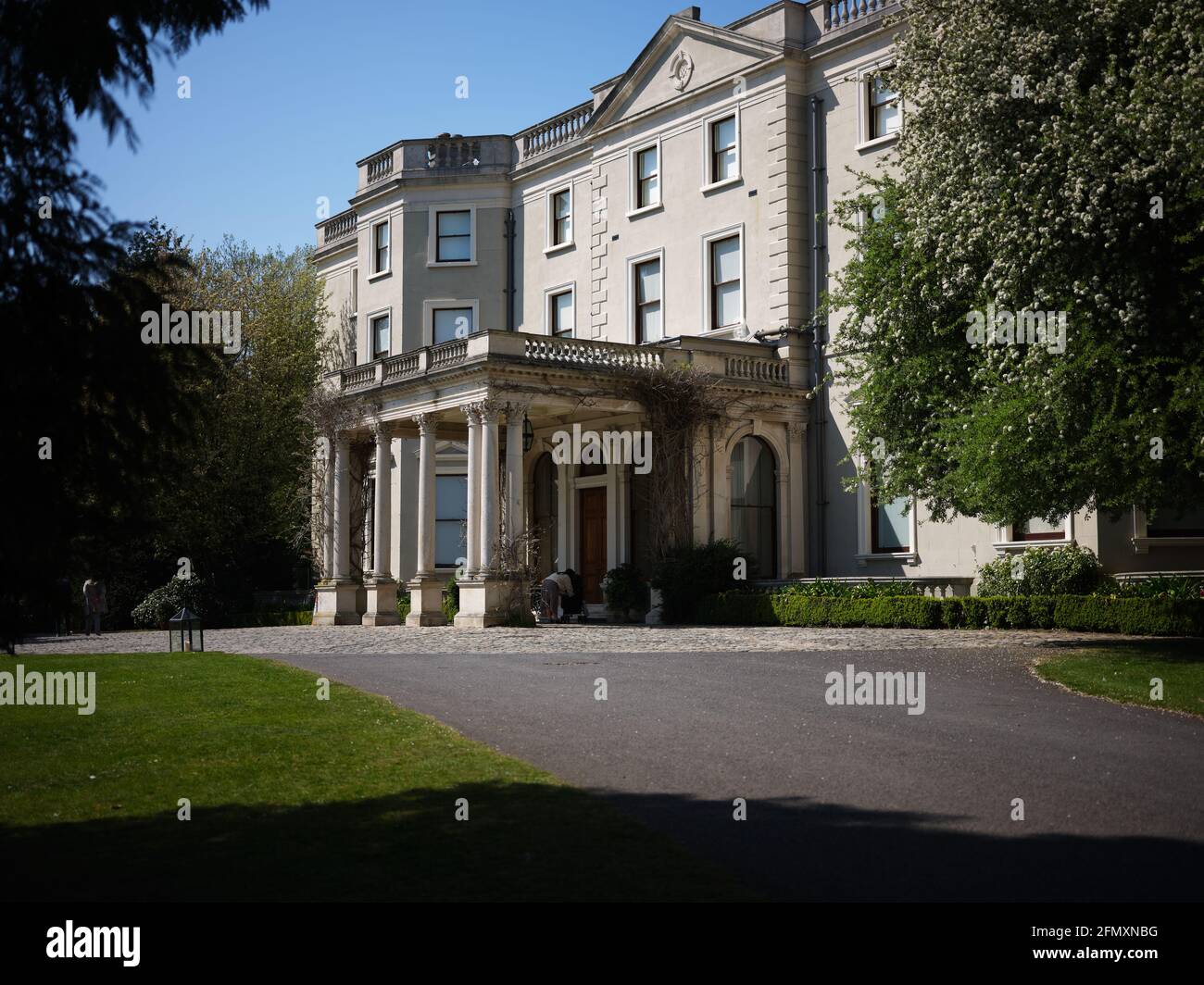 L'ingresso alla Farmleigh House nel Phoenix Park, città di Dublino, Irlanda. Foto Stock