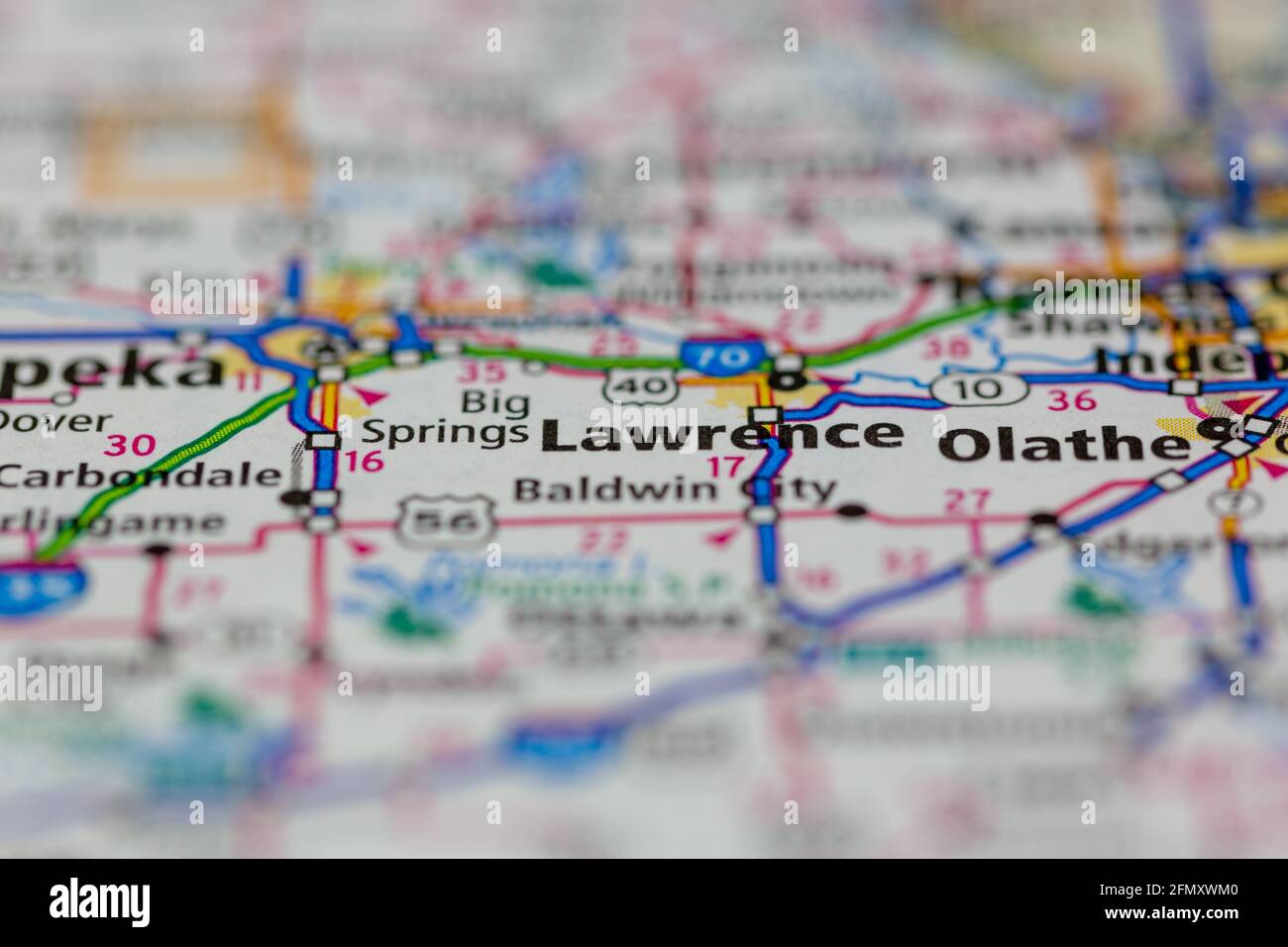 Lawrence Kansas USA mostrato su una mappa geografica o su una strada Mappa Foto Stock