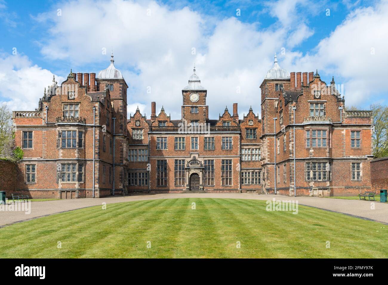 Aston Hall è una casa giacobea classificata di grado 1 ad Aston, Birmingham, progettata da John Thorpe e costruita tra il 1618 e il 1635 Foto Stock