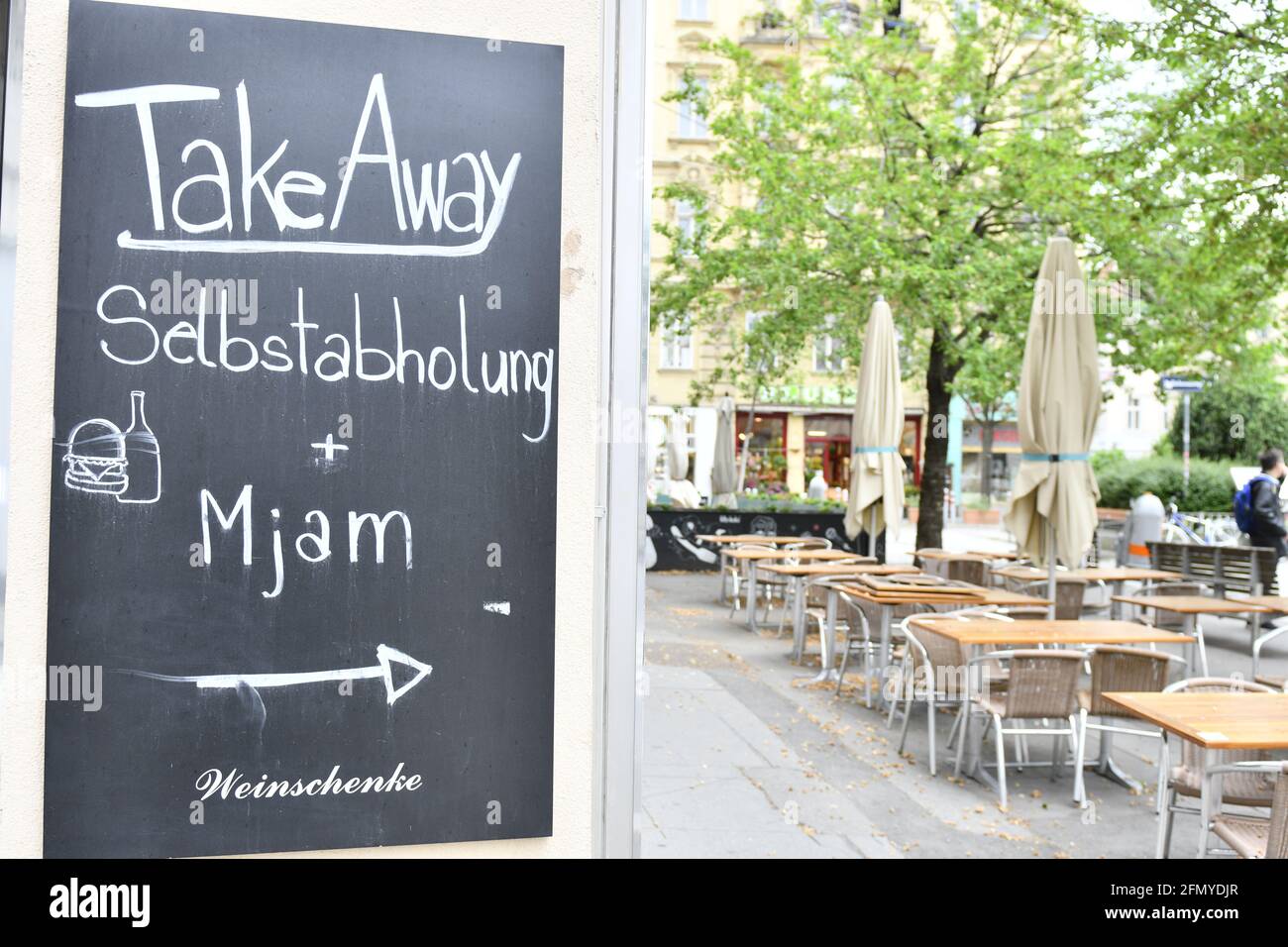 Vienna, Austria. Vendite locali take away durante il blocco Foto Stock