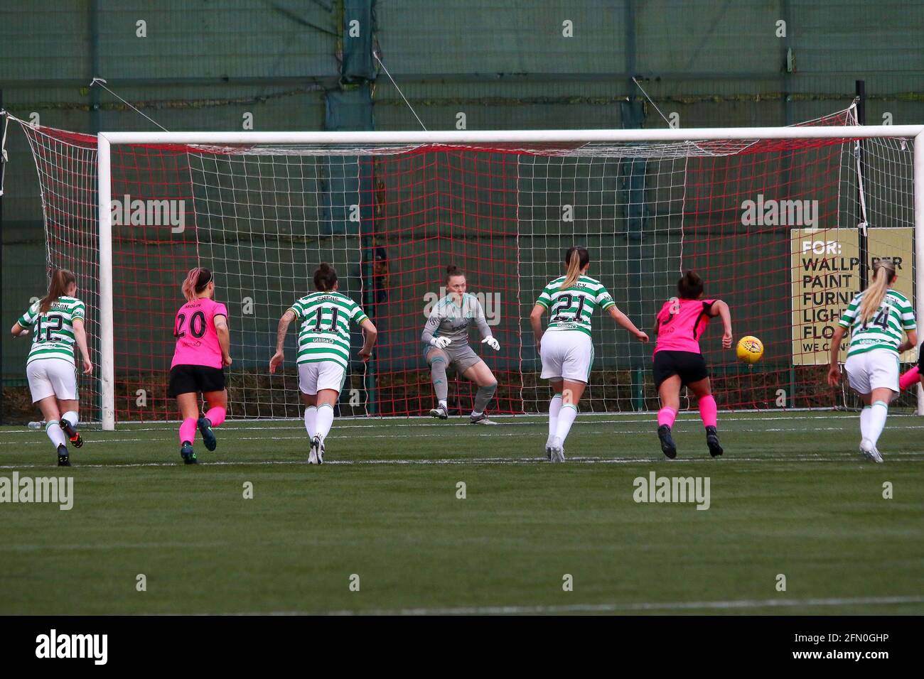 East Kilbride, Regno Unito. 12 maggio 2021. PENALITÀ! Glasgow City ha ricevuto una penalità che viene salvata a suo diritto da Chloe Logan (n. 1) del Celtic Women FC durante la Scottish Building Society Scottish Women's Premier League 1 Fixture Celtic FC Vs Glasgow City, K-Park Training Academy, East Kilbride, Glasgow, 12/05/2021 | Credit: Colin Poultney/Alamy Live News Foto Stock