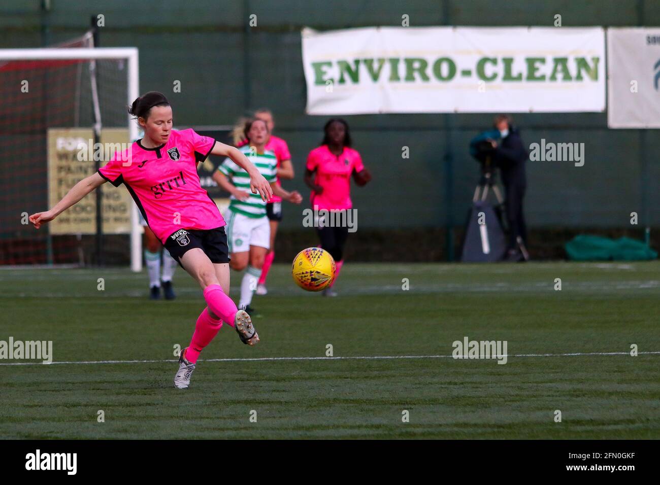 East Kilbride, Regno Unito. 12 maggio 2021. Cailin Michie durante la Scottish Building Society Scottish Women's Premier League 1 Fixture Celtic FC vs Glasgow City, K-Park Training Academy, East Kilbride, Glasgow, 12/05/2021 | Credit: Colin Poultney/Alamy Live News Foto Stock