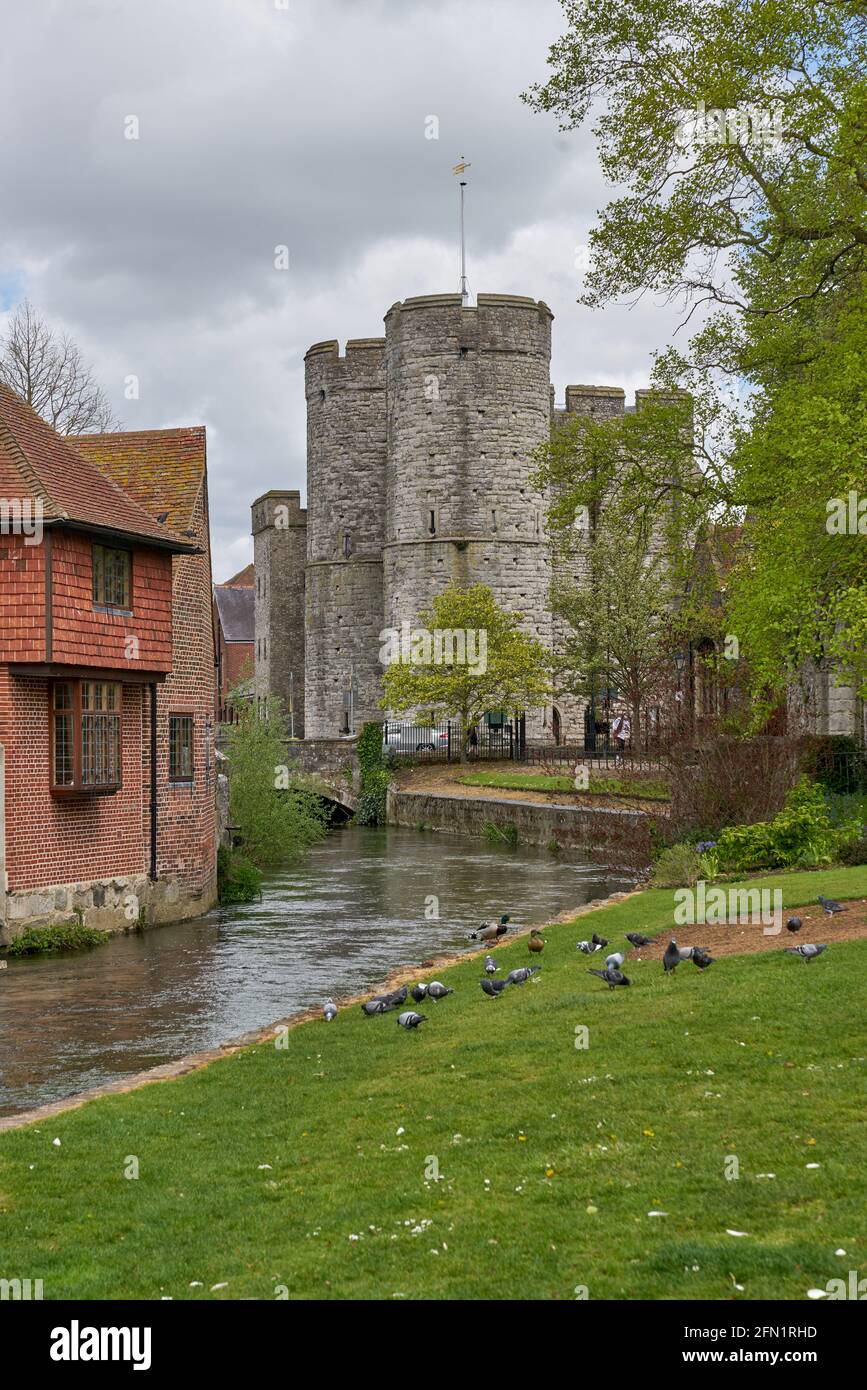 Canterbury westgate Towers e fiume stour Foto Stock