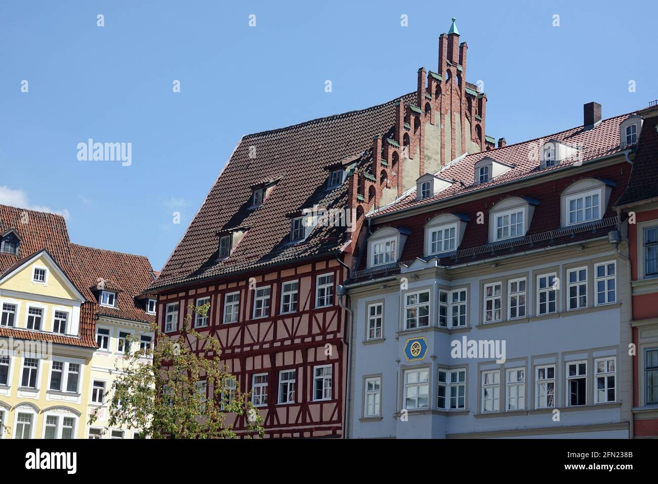 Piazza del mercato di Coburg con le sue pittoresche vecchie case patrizie, alta Franconia, Baviera, Germania Foto Stock