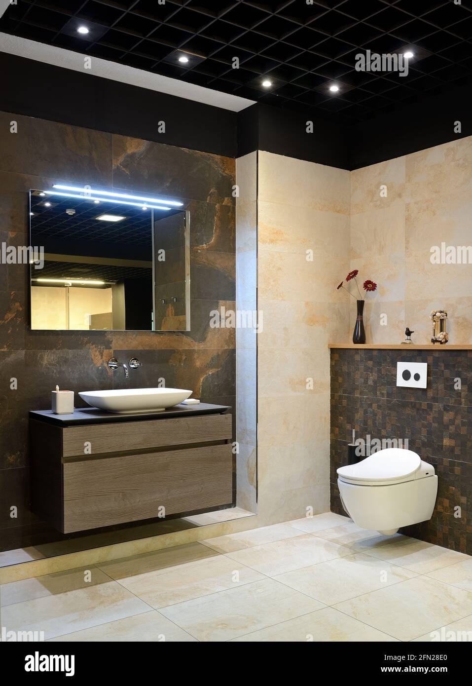 Interno di bagno moderno. Design esclusivo Foto Stock