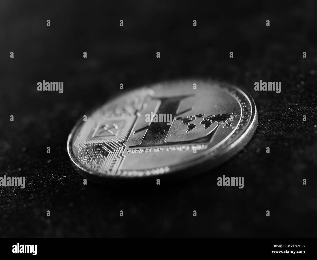 Immagine in scala di grigi della valuta criptata Foto Stock