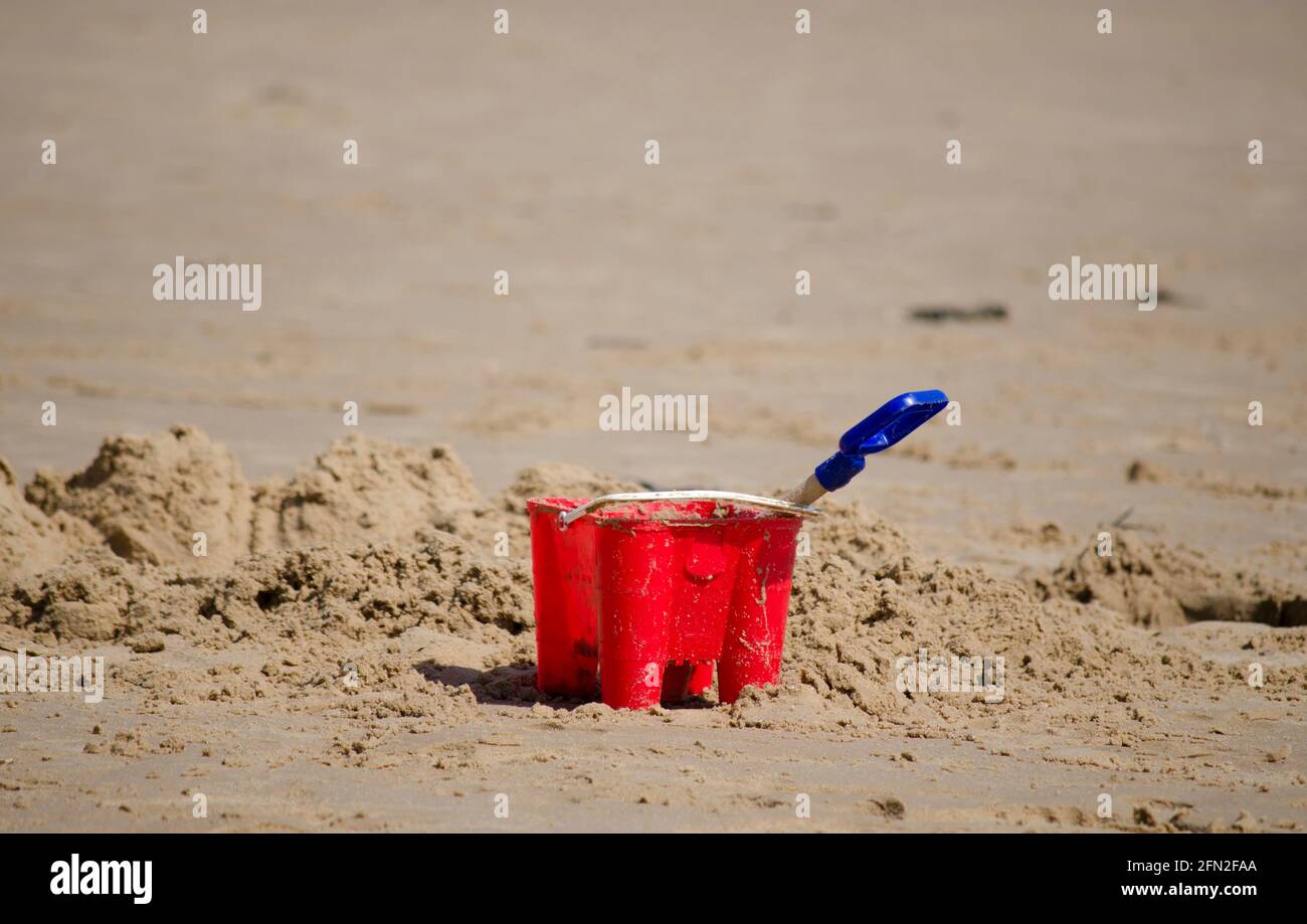 Secchio e Spade Frinton sul mare Foto Stock