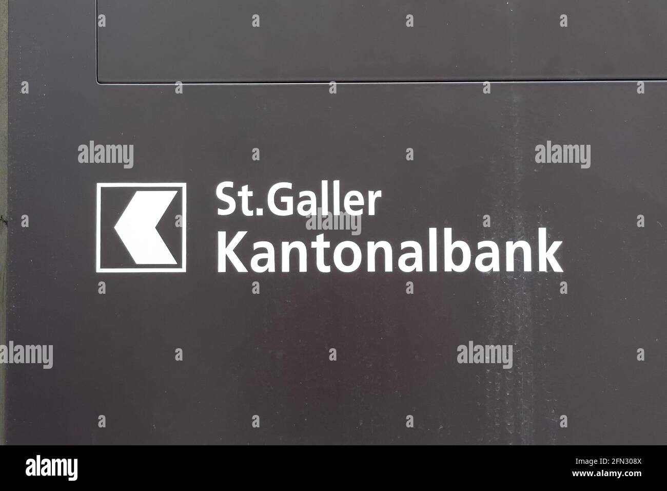 Cartello di San Gallo Kantonalbank a Monaco di Baviera Foto Stock
