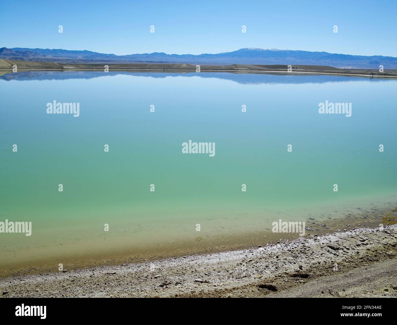 Laghetto di evaporazione del litio, Silver Peak Nevada, USA Foto Stock