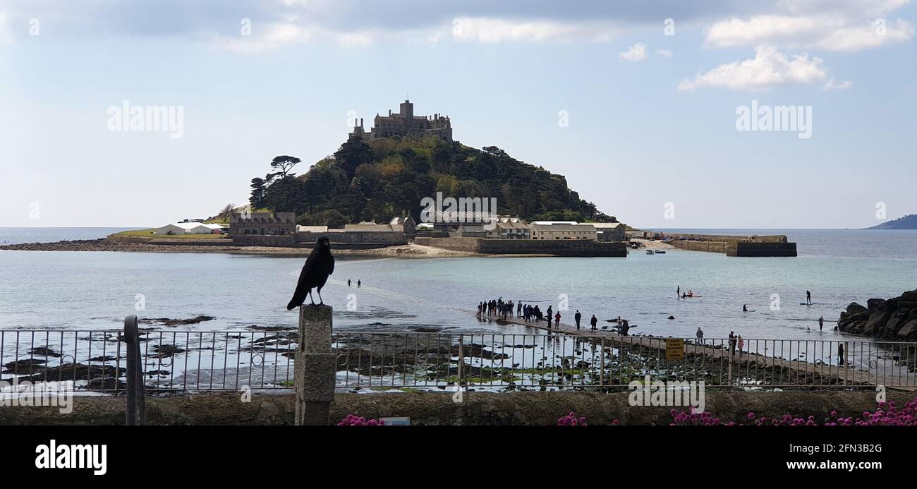 St Michaels Mount, Penzance, Cornovaglia, Regno Unito. 12.10,2021 St Michael's Mount è un'isola marea di Mount's Bay, Cornovaglia, Regno Unito. La t Foto Stock