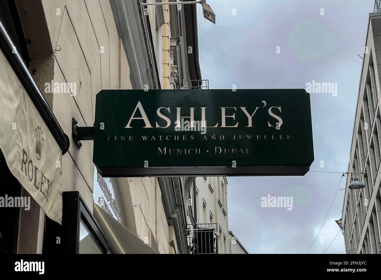Segno del negozio Ashley nel centro di Monaco Foto Stock
