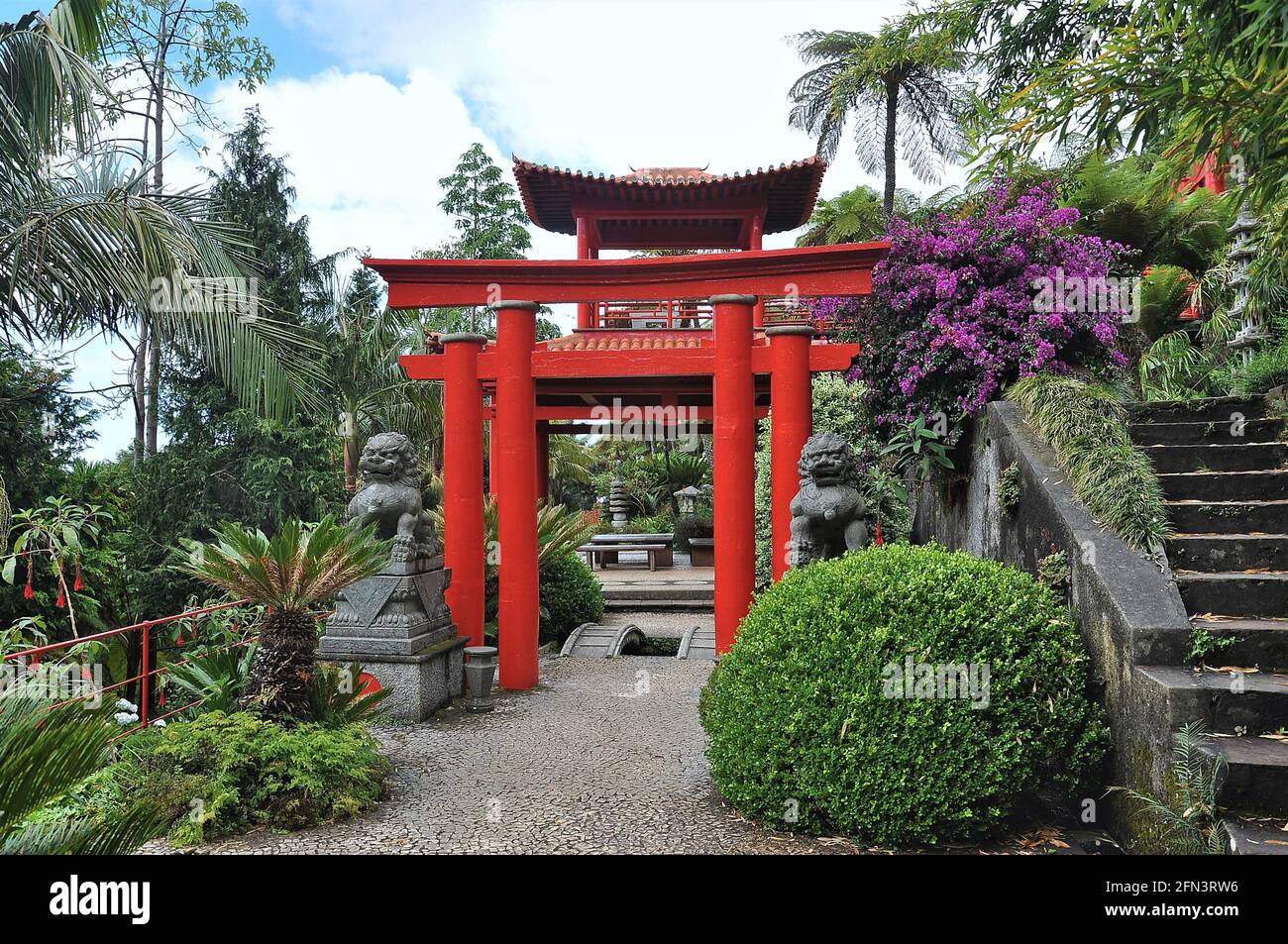 Giardini orientali del Monte Palace Tropical Garden, Monte, Funchal, Madeira, Portogallo Foto Stock