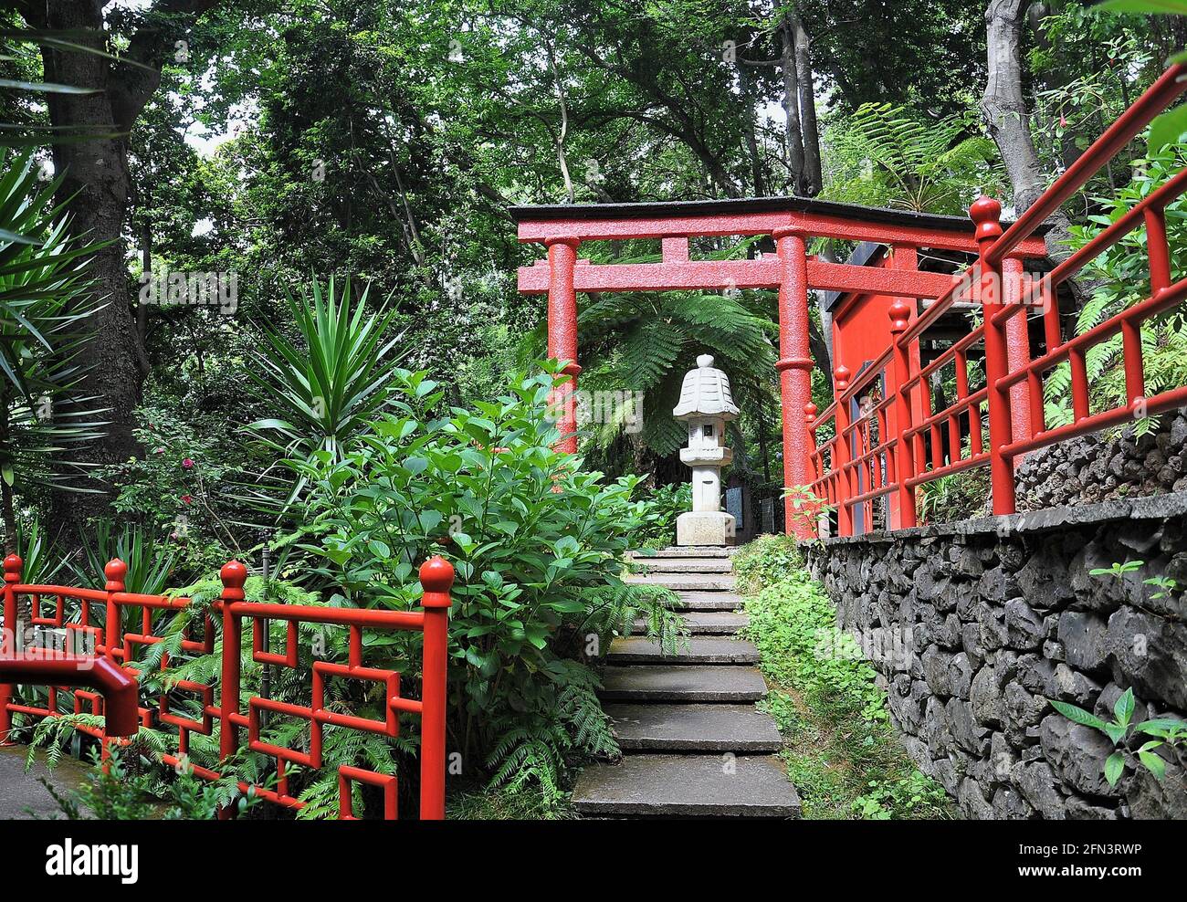 Giardini orientali del Monte Palace Tropical Garden, Monte, Funchal, Madeira, Portogallo Foto Stock