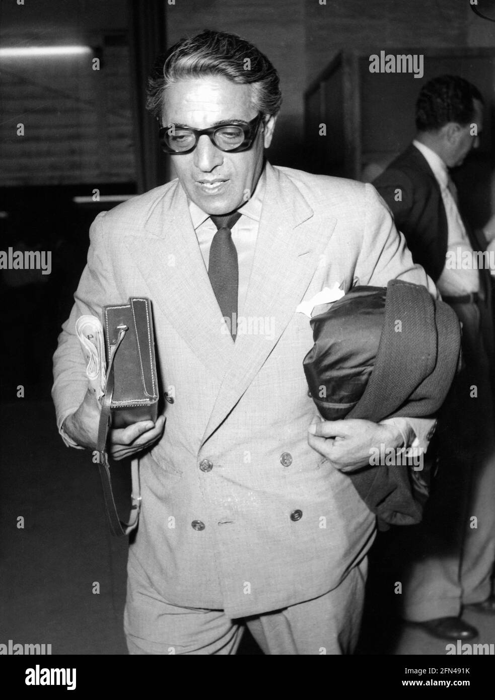 Onassis, Aristoteles, 15.1.1906-15.3.1975, armatore greco, mezza lunghezza, INFORMAZIONI-AGGIUNTIVE-DIRITTI-AUTORIZZAZIONE-NON-DISPONIBILI Foto Stock
