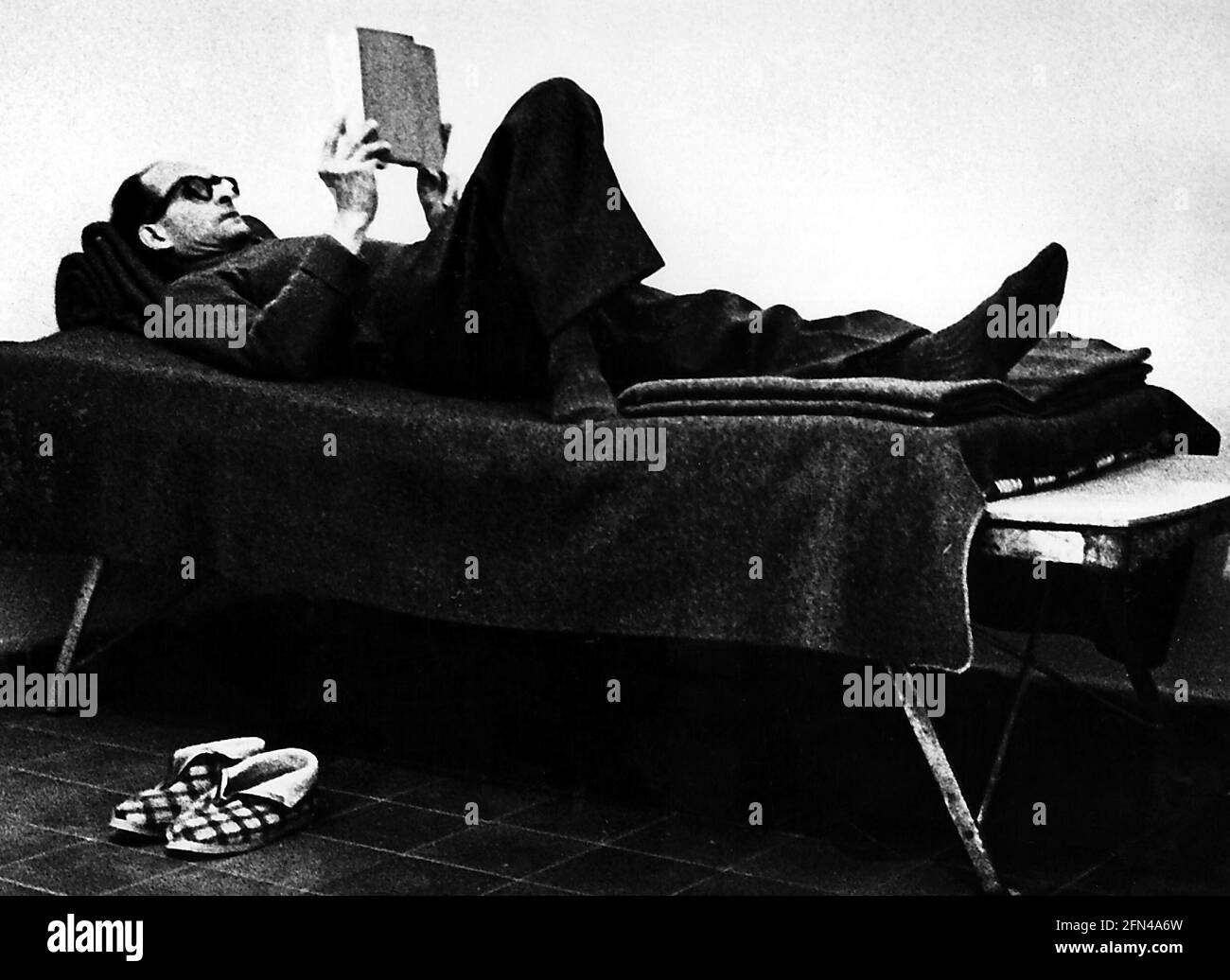 Eichmann, Adolf, 19.3.1906 - 1.6.1962, ufficiale SS austriaco, a lunghezza intera, Durante il suo processo in Israele 2.4.1961 - 15.12.1961, REDAZIONALE-USO-SOLTANTO Foto Stock