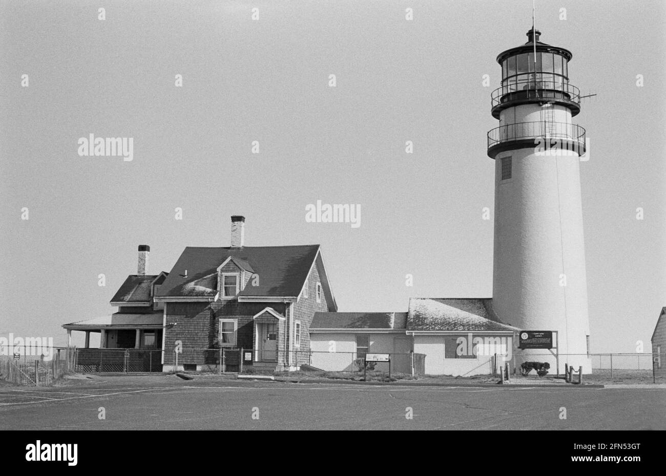 Highland Lighthouse, Truro, ma, Nov 1992. Parte di una serie di 35 fari della costa orientale americana fotografati tra novembre 1992 e settembre 1993. Foto Stock