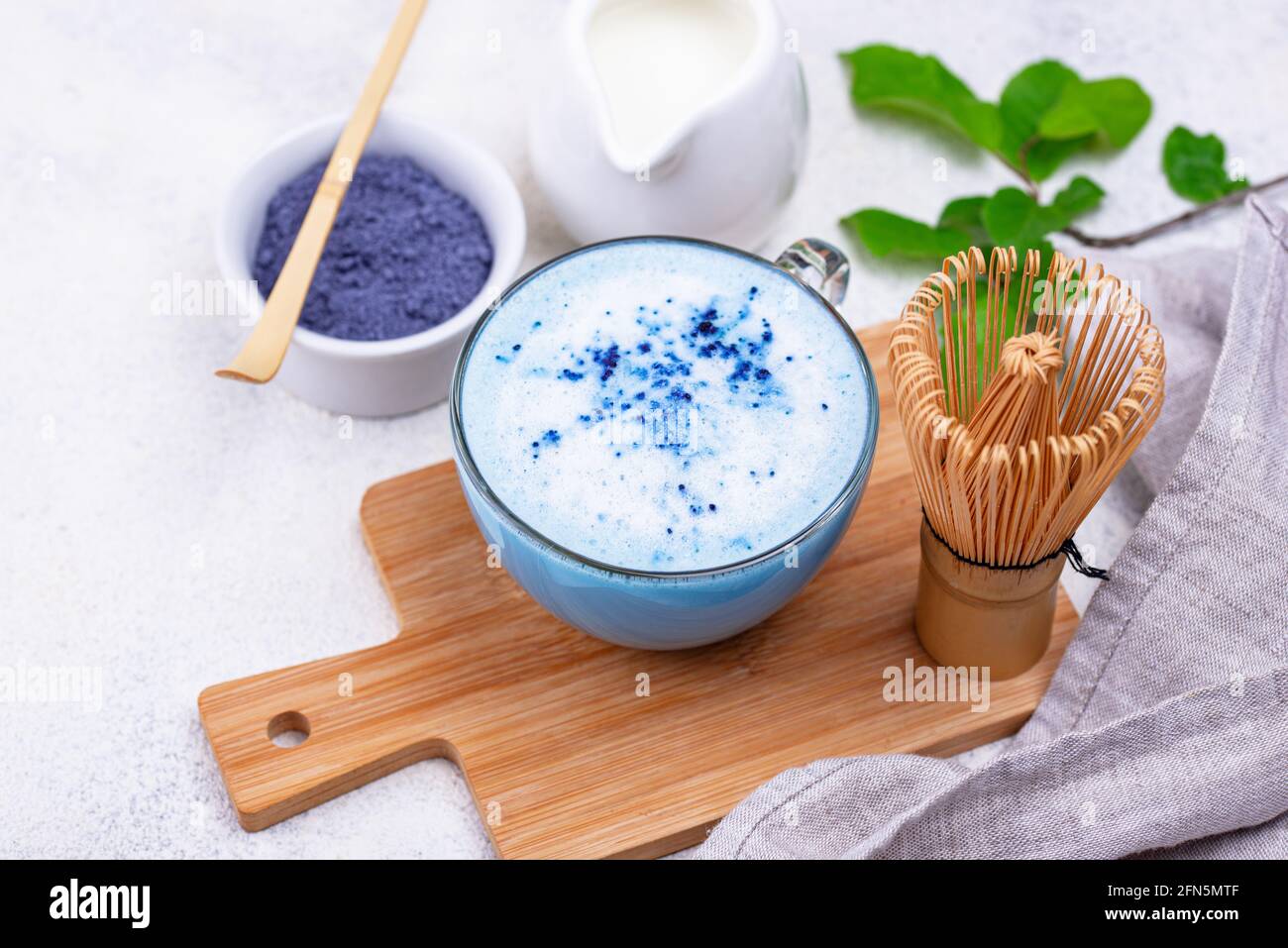 Latte opaco blu Foto Stock