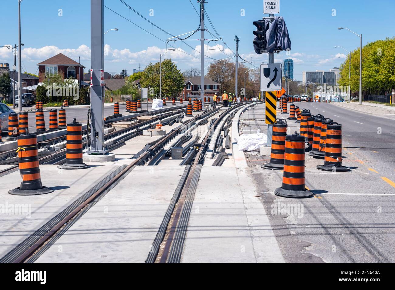 Costruzione dell'Eglinton Crosstown, un progetto guidato da Metrolinx a Toronto, Canada. Incrocio tra Victoria Park Avenue ed Eglinton Avenue Foto Stock