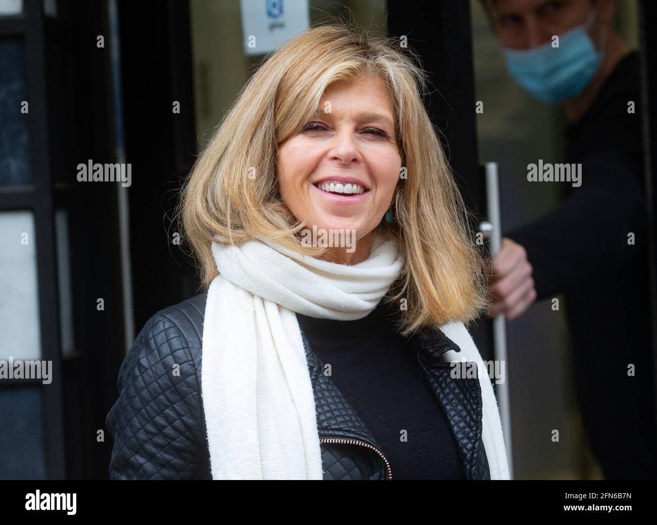 Londra, Regno Unito. 14 maggio 2021. Kate Garraway arriva agli uffici di Global radio. Credit: Mark Thomas/Alamy Live News Foto Stock