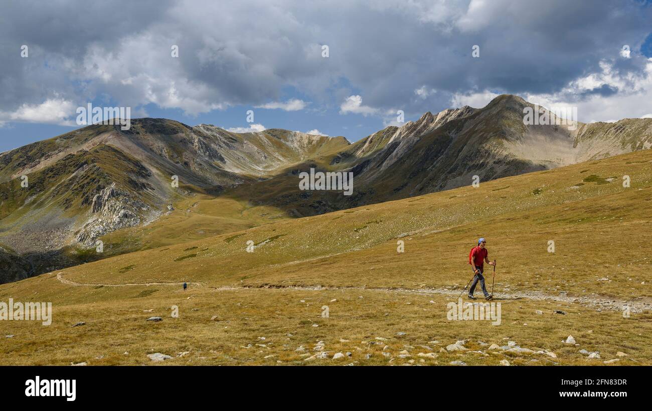 Passo del Colle de la Marrana. Vista verso la valle di Freser (Ripollès, Catalogna, Spagna, Pirenei) Foto Stock