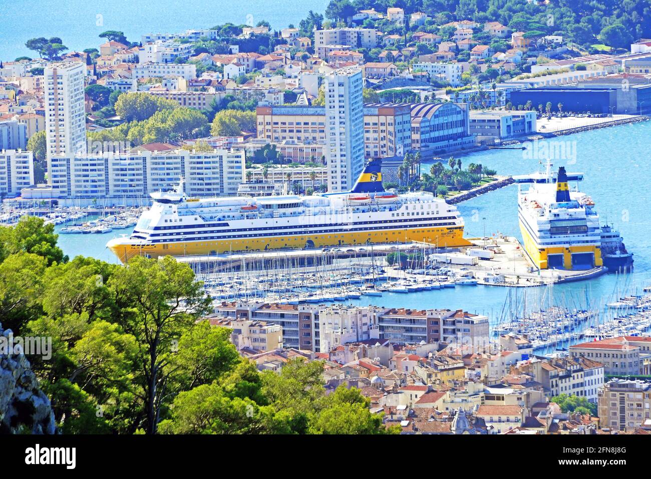 Porto Passagers di Tolone con traghetti corsica Foto Stock