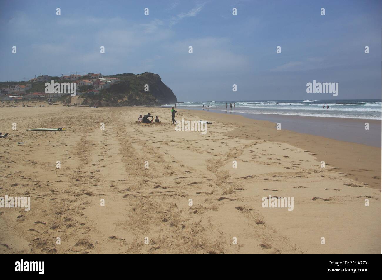 Spiaggia di surf, Praia de Arrifana, Portogallo Foto Stock