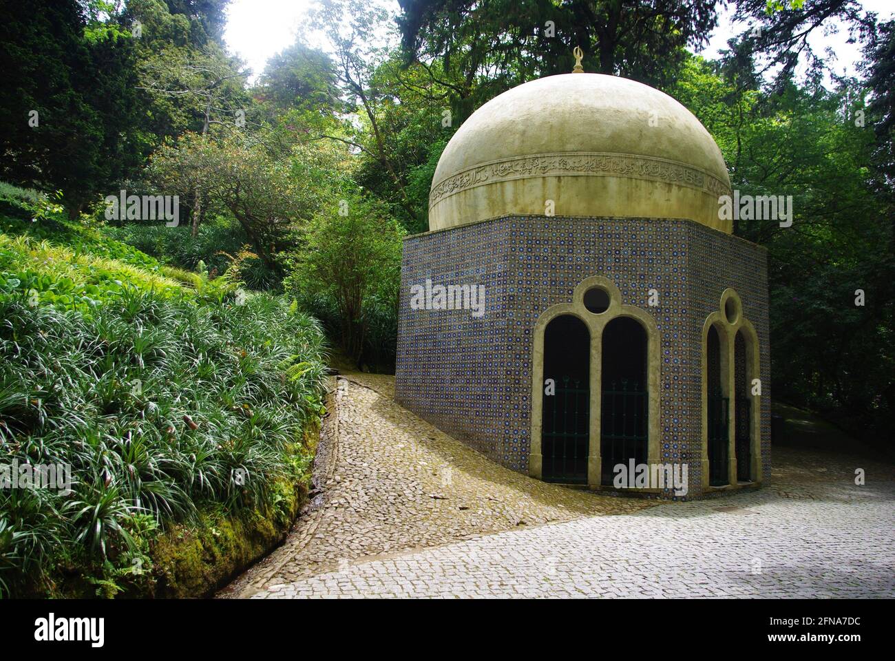 Casa estiva moresca in giardini, Palazzo pena, Sintra, Portogallo Foto Stock