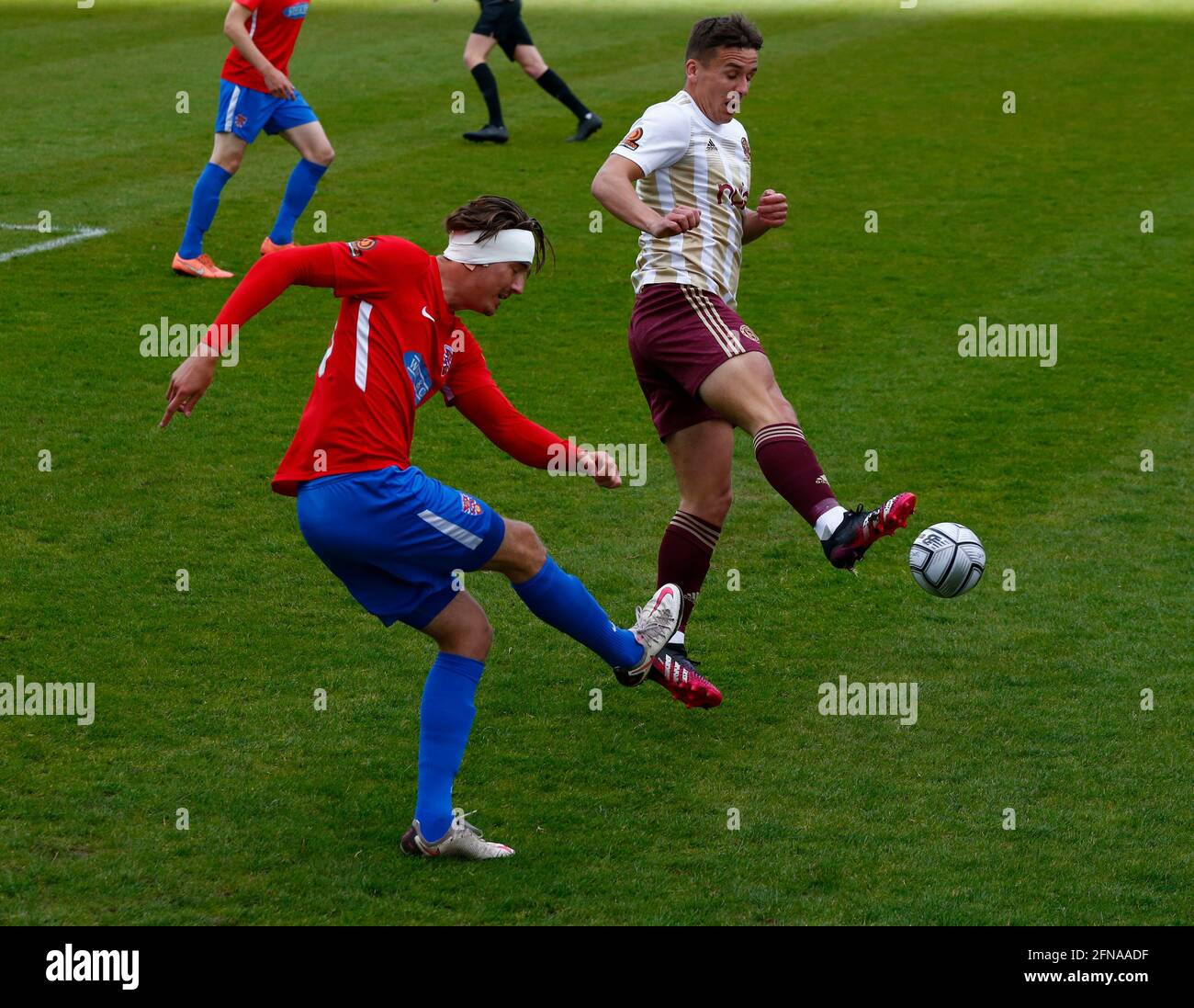 Dagenham, Regno Unito. 15 maggio 2021. DAGENHAM ENGLAND - MAGGIO 15: Dagenham & Redbridge's Will Wright durante la partita della Vanarama National League tra Dagenham e Redbridge e Halifax Town, al Chigwell Construction Stadium il 15 maggio 2021 a Dagenham, Inghilterra Credit: Action Foto Sport/Alamy Live News Foto Stock