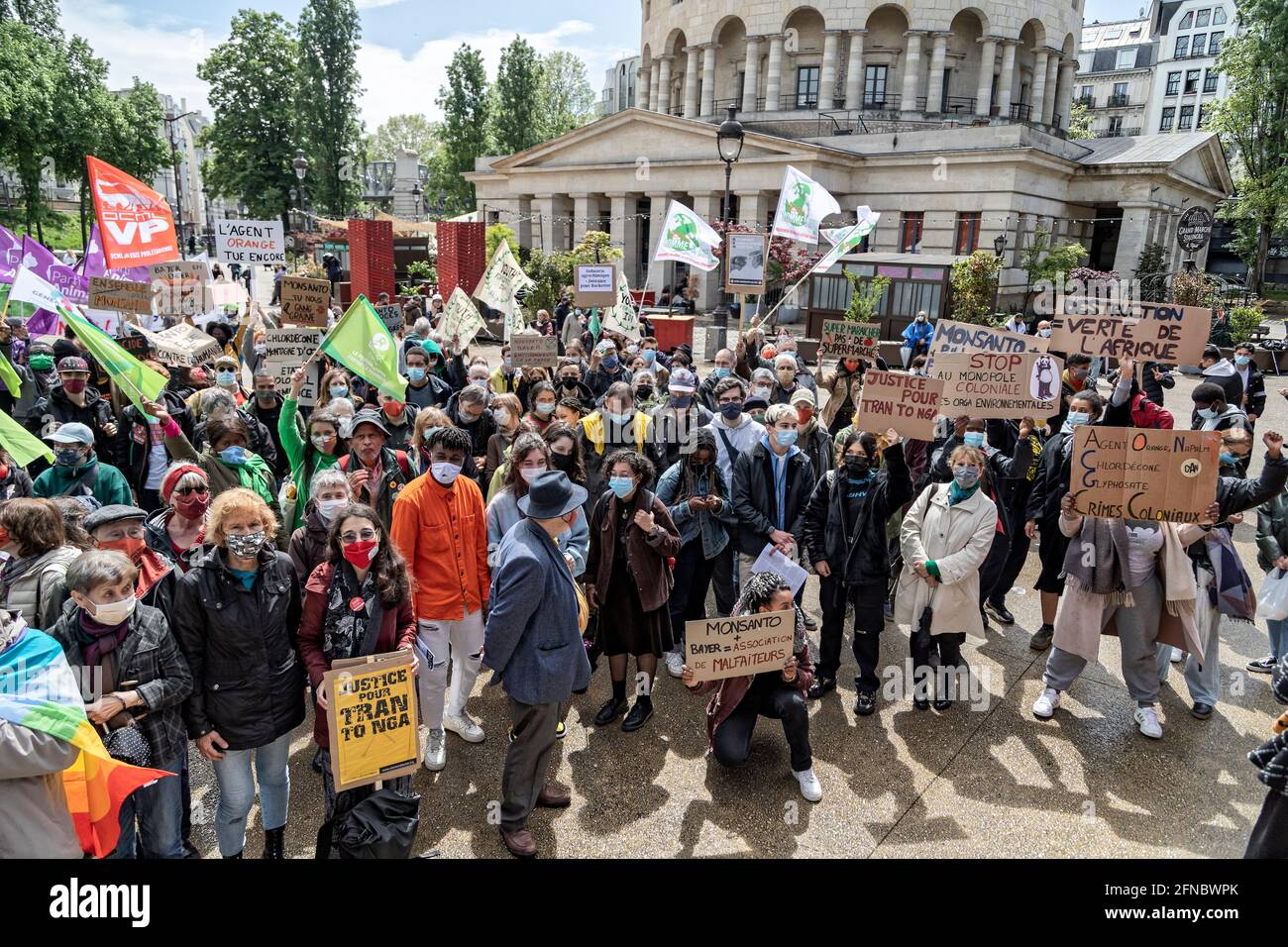 Parigi, Francia. 15 maggio 2021. Nona edizione della marcia internazionale contro Monsanto-Bayer e fermare le lobby agrochimiche per chiedere giustizia Foto Stock