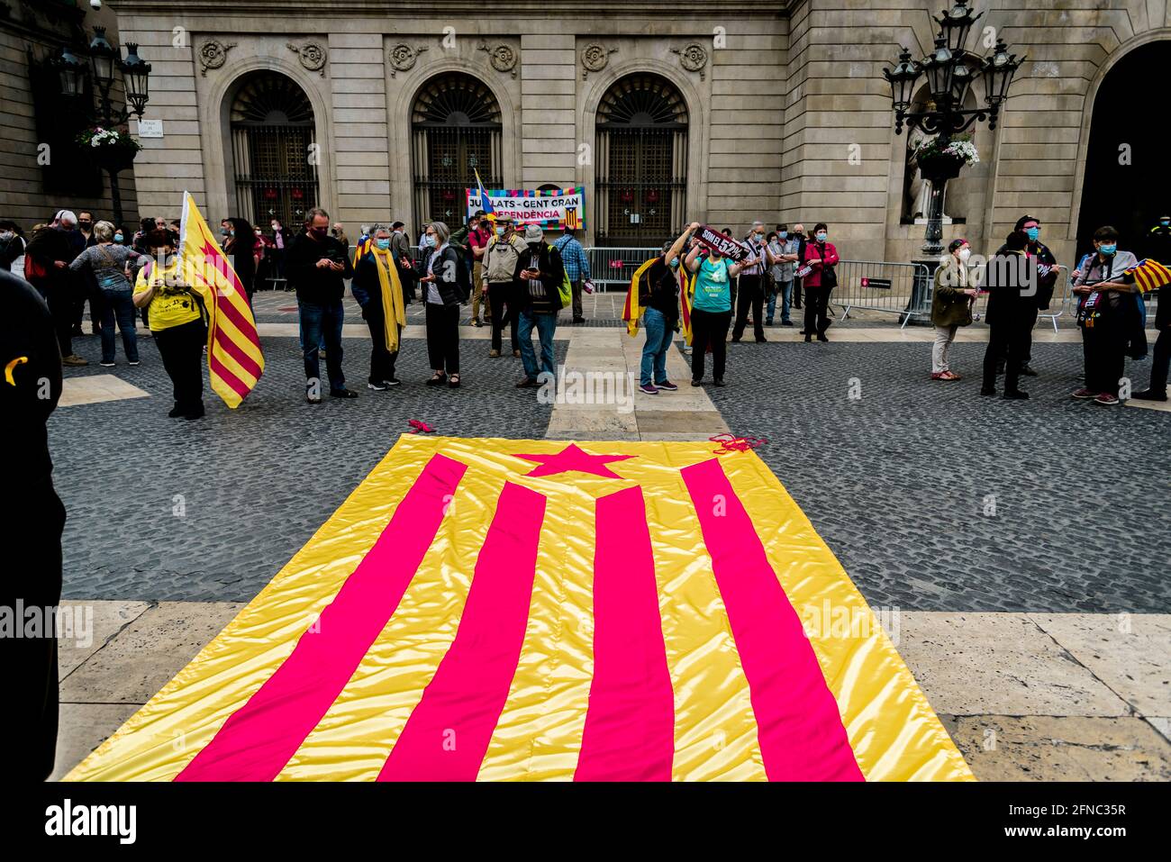 Cataluña España la ANC exige un acuerdo a ERC y JxCat: 'i hay elecciones nunca más estaremos a vuestro lado' Foto Stock