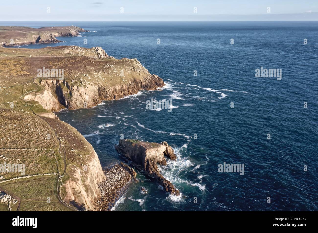 Bellissime foto aeree costiere immagini e fotografie stock ad alta ...