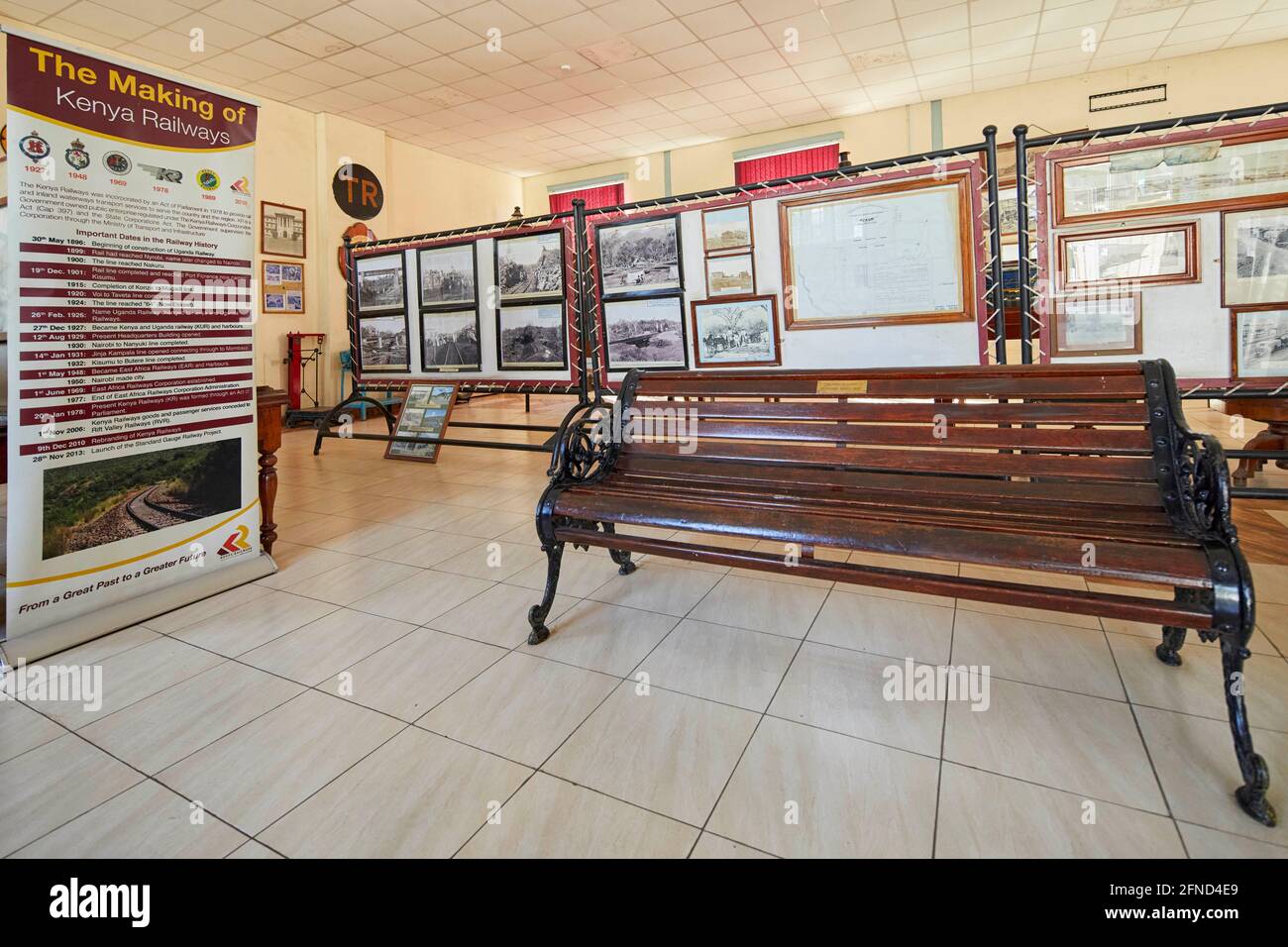 Piattaforma Bench Uganda Railway in Railway Museum a Nairobi Kenya Africa Foto Stock
