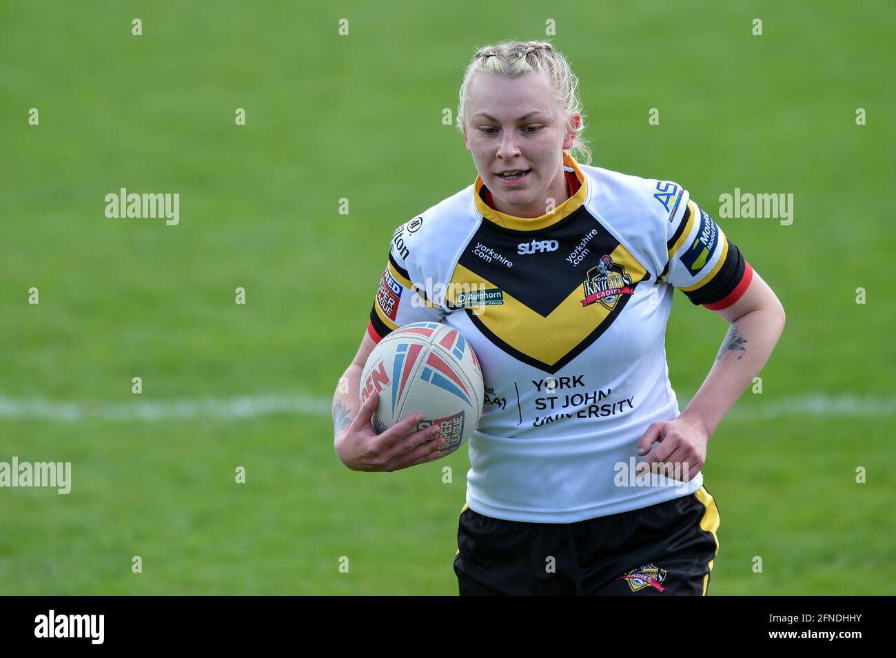 Wakefield, Inghilterra - 16 maggio 2021 - Ash Hyde of York Knights durante il warm up nella Rugby League Betfred Woman's Super League Featherstone Rovers vs York City Knights al Mobile Rocket Stadium, Wakefield, UK Dean Williams Foto Stock