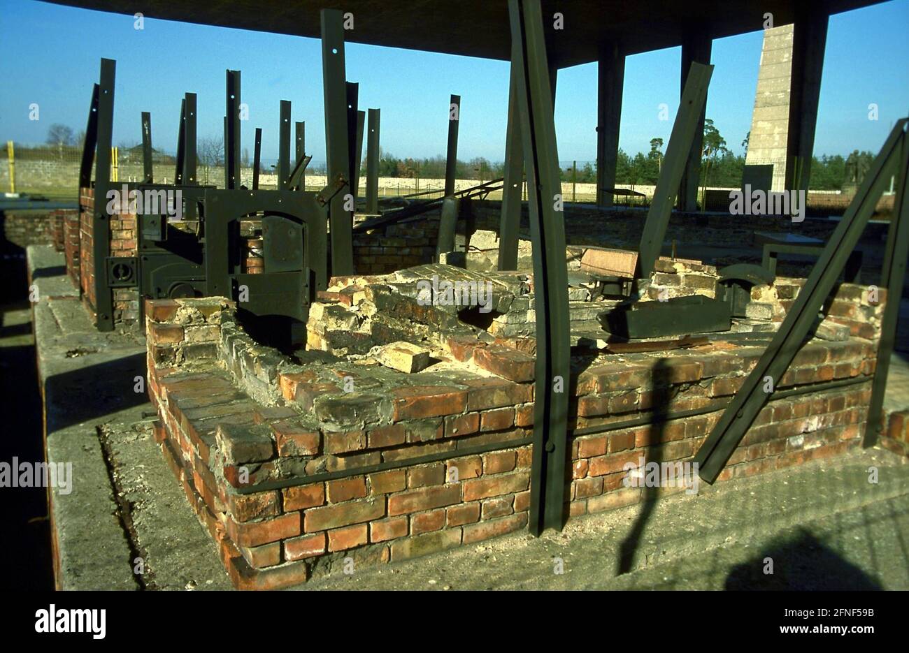 Gli inceneritori del campo di concentramento di Sachsenhausen vicino a Berlino [automatizzati traduzione] Foto Stock