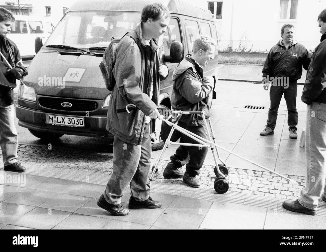 Persone disabili. [traduzione automatizzata] Foto stock - Alamy