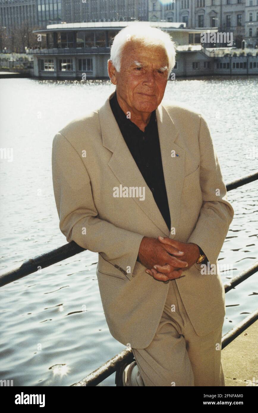 'Joachim ''Blacky'' Fuchsberger nel 1999. [traduzione automatizzata]" Foto Stock