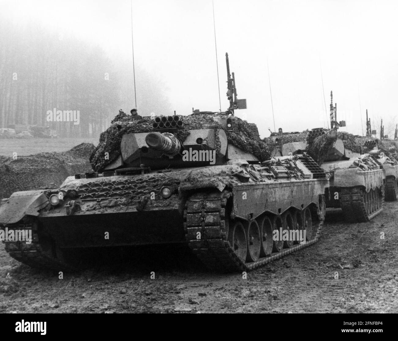 Tank Leopard i della Bundeswehr durante una manovra. [traduzione automatizzata] Foto Stock