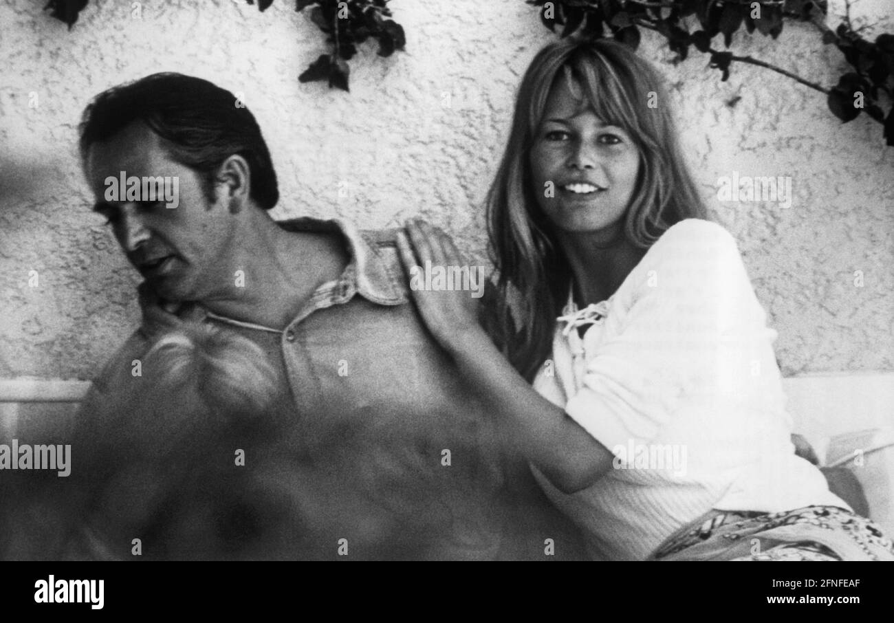 Chlaudia Schiffer e Peter Gabriel durante una vacanza a Maiorca. [traduzione automatizzata] Foto Stock