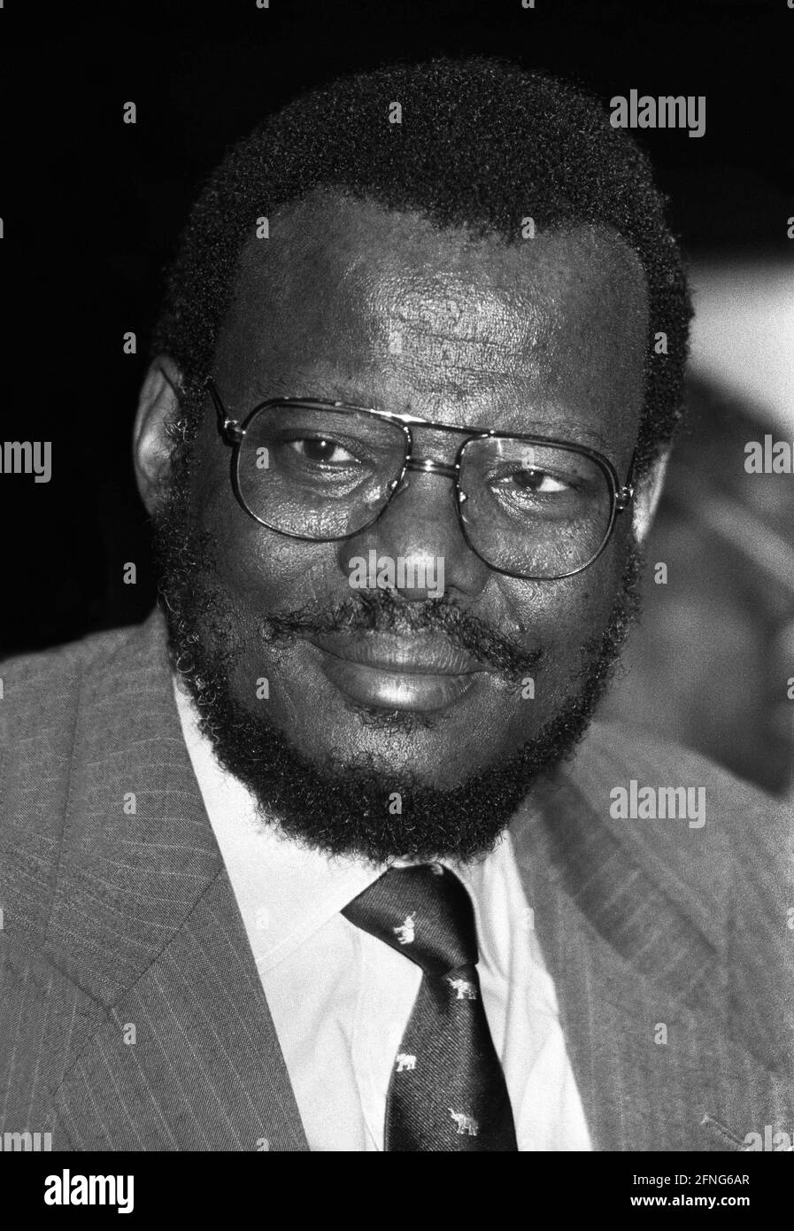 Sud Africa, Città del Capo, Settembre 1994. Archive no: 04-70-18 Mangosuthu Gatsha Buthelezi è un politico sudafricano. È il leader del Zulu Inkatha Freedom Party (IFP), che ha fondato nel 1975, ed è stato ministro sudafricano degli Affari interni dal 1994 al 2004. [traduzione automatizzata] Foto Stock