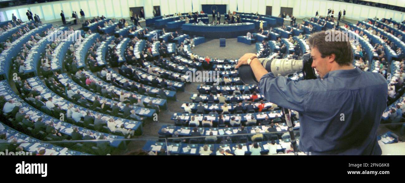 Europa /Francia / Parlamento 7/ 1999 Strasburgo, Parlamento europeo, Aula Plenaria *** didascalia locale *** Europa / Parlamento a Strasburgo / Strassbourg [traduzione automatizzata] Foto Stock