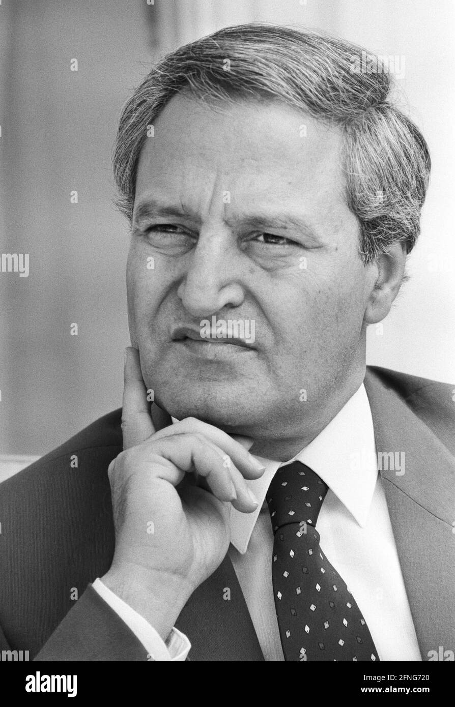 Germania, Bonn, 30.06.1989. Archivio n.: 06-36-02 Visita del Ministro degli Esteri siriano Foto: Ministro degli Esteri Farouk al-Sharaa [traduzione automatizzata] Foto Stock